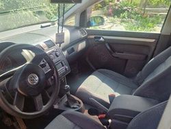 Utilizat 2006 VW Touran Monovolum | 2.100 EUR