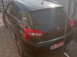Negru Utilizat 2016 Citroën C4 Berlinǎ | 10.800 EUR (Preț OK)
