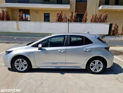 Gri Utilizat 2019 Toyota Corolla Business Edition Hatchback | 15.200 EUR (Preț bun)