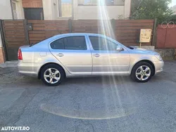 Culoareargint Utilizat 2011 Skoda Octavia Ambiente Hatchback | 3.950 EUR (Preț bun)