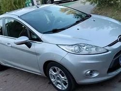 Argintiu Utilizat 2012 Ford Fiesta Titanium Hatchback | 4.000 EUR (Preț OK)