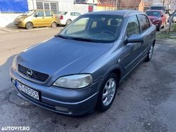 Culoareargint Utilizat 2004 Opel Astra Classic Break | 1.700 EUR