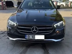 Negru Utilizat 2021 Mercedes E220 Berlinǎ | 32.500 EUR (Preț OK)