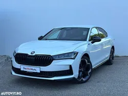 Alb Utilizat 2025 Skoda Superb Berlinǎ | 45.133 EUR