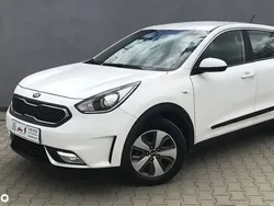Alb Utilizat 2017 Kia Niro Classic SUV | 13.447 EUR