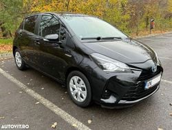 Culoarenegru Utilizat 2019 Toyota Yaris Hybrid | 12.300 EUR (Preț bun)
