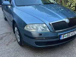 Culoarealbastru Utilizat 2008 Skoda Octavia Elegance Break | 2.400 EUR (Preț bun)