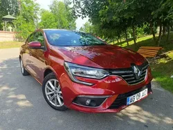 Utilizat 2020 Renault Mégane IV Intens Berlinǎ | 15.000 EUR (Puțin scump)
