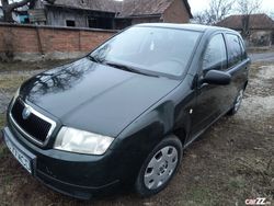 Verde Utilizat 2002 Skoda Fabia Hatchback | 950 EUR (Preț OK)