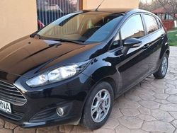 Negru Utilizat 2013 Ford Fiesta Titanium Hatchback | 4.100 EUR (Preț bun)