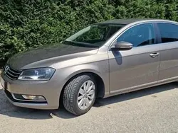 Utilizat 2012 VW Passat Berlinǎ | 6.500 EUR