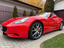 Rosu Utilizat 2010 Ferrari California Cabrio | 86.500 EUR