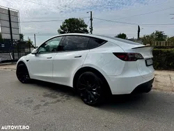 Culoarealb Utilizat 2023 Tesla Model Y Performance SUV | 38.800 EUR