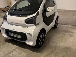 Culoarealb Utilizat 2022 XEV Yoyo Hatchback | 11.799 EUR