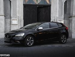 Culoarenegru Utilizat 2018 Volvo V40 R-Design Break | 13.000 EUR (Puțin scump)