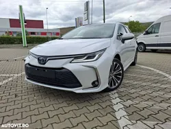 Alb Nouă 2025 Toyota Corolla Berlinǎ | 30.485 EUR (Scump)