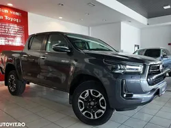 Gri Nouă 2024 Toyota HiLux Executive Pickup | 47.900 EUR