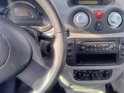 Utilizat 2004 Citroën C3 Hatchback | 2.700 EUR (Scump)