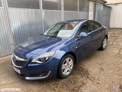 Culoarealbastru Utilizat 2016 Opel Insignia Active Berlinǎ | 7.500 EUR (Preț OK)