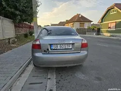 Gri Utilizat 2003 Audi A4 Berlinǎ | 2.000 EUR (Preț OK)