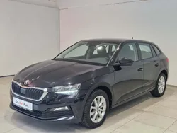 Negru metalic perleffect Utilizat 2023 Skoda Scala Ambition Hatchback | 15.250 EUR (Preț OK)