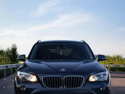 Gri Utilizat 2015 BMW X1 SUV | 9.300 EUR (Super Preț)