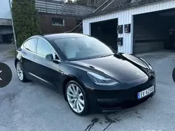 Utilizat 2019 Tesla Model 3 Berlinǎ | 24.000 EUR (Preț bun)