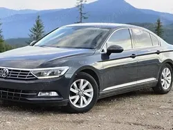 Gri Utilizat 2016 VW Passat Berlinǎ | 10.500 EUR (Preț OK)