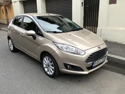 Auriu Utilizat 2016 Ford Fiesta Hatchback | 8.600 EUR (Preț OK)