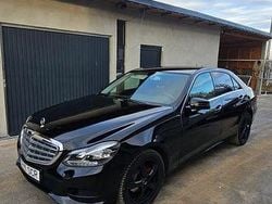 Culoarenegru Utilizat 2013 Mercedes E200 Berlinǎ | 8.900 EUR (Preț bun)