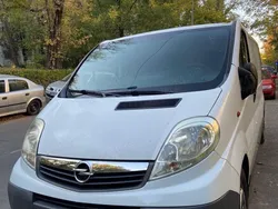 Alb Utilizat 2008 Opel Vivaro Van | 7.500 EUR (Scump)