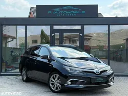 Culoarenegru Utilizat 2016 Toyota Auris Hybrid Executive Berlinǎ | 12.999 EUR (Preț OK)