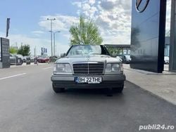 Utilizat 1995 Mercedes E220 Berlinǎ | 8.490 EUR