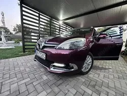 Utilizat 2014 Renault Grand Scénic III Monovolum | 9.950 EUR (Scump)
