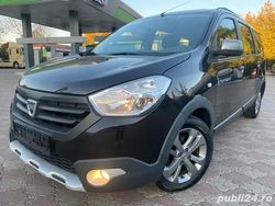 Utilizat 2015 Dacia Lodgy Stepway Monovolum | 5.750 EUR