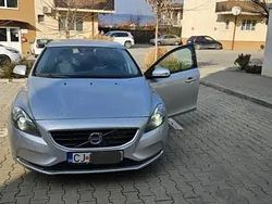 Gri Utilizat 2016 Volvo V40 Business Edition Break | 8.600 EUR (Preț OK)