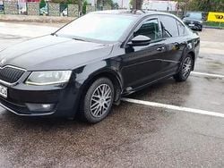 Negru Utilizat 2014 Skoda Octavia Berlinǎ | 8.200 EUR (Super Preț)