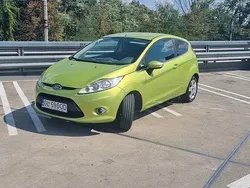 Culoareverde Utilizat 2009 Ford Fiesta Hatchback | 3.000 EUR (Scump)