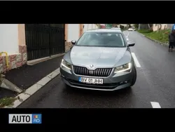 Gri Utilizat 2015 Skoda Superb Break | 18.000 EUR