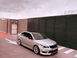 Culoaregri Utilizat 2010 Skoda Octavia RS Berlinǎ | 11.800 EUR