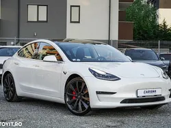 Culoarealb Utilizat 2020 Tesla Model 3 Performance Berlinǎ | 28.435 EUR (Preț OK)