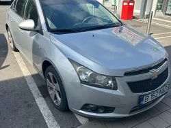Argintiu Utilizat 2010 Chevrolet Cruze LT Berlinǎ | 3.199 EUR (Preț OK)
