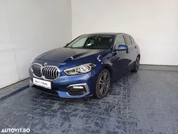 Albastru inchis metalic Utilizat 2022 BMW 118 Luxury Line Hatchback | 20.850 EUR (Preț OK)