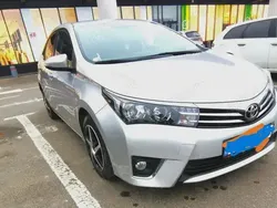 Argintiu Utilizat 2016 Toyota Corolla Berlinǎ | 9.449 EUR (Scump)