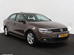 Culoaremaro Utilizat 2013 VW Jetta Comfortline Berlinǎ | 6.600 EUR (Preț OK)
