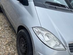 Utilizat 2008 Mercedes A150 | 2.300 EUR (Preț OK)