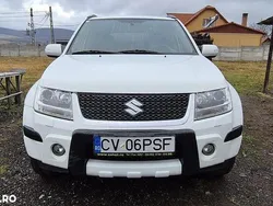 Alb Utilizat 2010 Suzuki Grand Vitara Comfort SUV | 5.999 EUR