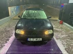 Utilizat 2001 VW Golf IV | 800 EUR (Preț bun)