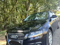 Culoarealbastru Utilizat 2010 Audi A4 Berlinǎ | 5.900 EUR (Preț bun)