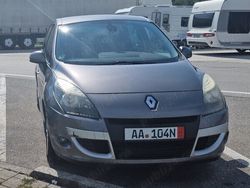 Gri Utilizat 2011 Renault Scénic III Dynamique Monovolum | 6.490 EUR (Scump)